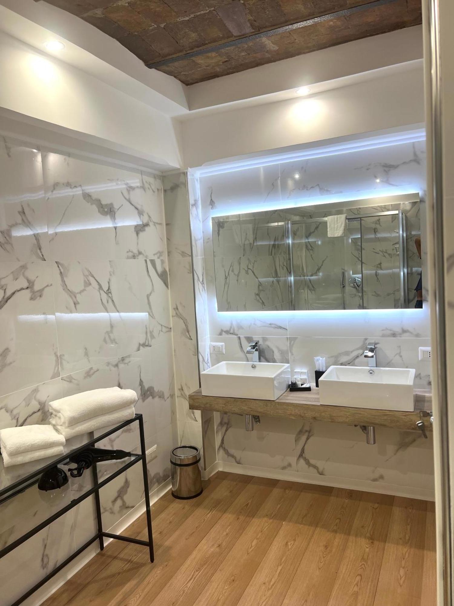 Miluar Luxury B&B - Vanvitelli Nápoly Kültér fotó