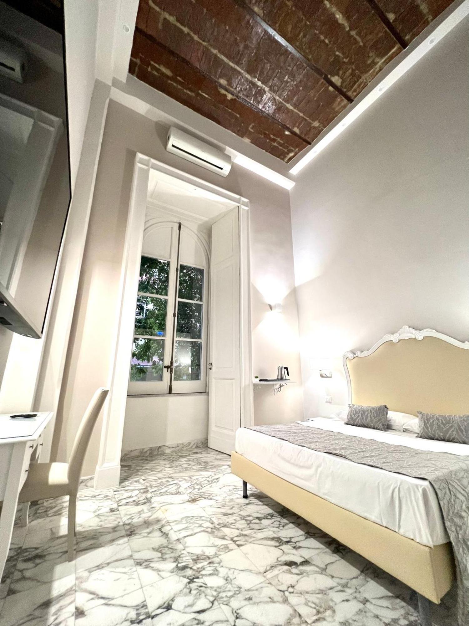 Miluar Luxury B&B - Vanvitelli Nápoly Kültér fotó